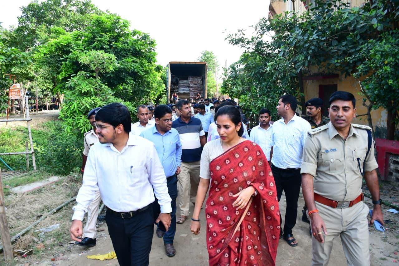 श्रावणी मेला 2026 की तैयारियां तेज, सुल्तानगंज में डीएम ने की उच्चस्तरीय समीक्षा बैठक