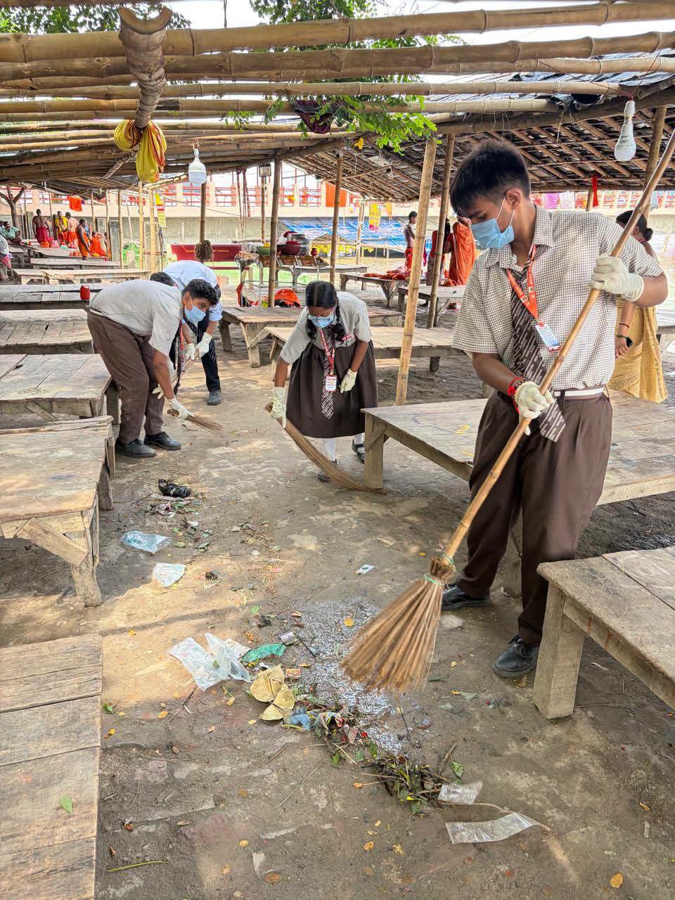 भागलपुर में नमामि गंगे के तहत स्वच्छता अभियान, छात्रों ने दिया ‘स्वच्छ गंगा’ का संदेश